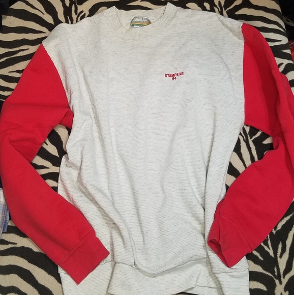 Vintage Corvette Sweater- Red - Picture 2 of 11